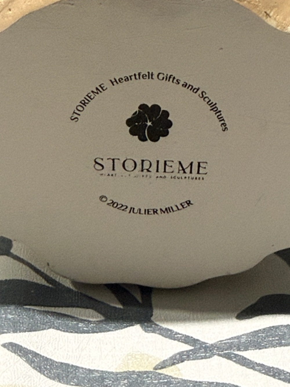 STORIEME Heartfelt Gifts & Sculptures Figurine - Chaos Coodinator- Cream Base - Picture 4 of 4